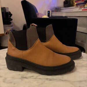Chunky Sole Leather Boots 8.5
